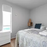 Modern 2Br Flat W/ Balcony