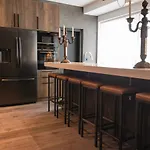 B14 Apartments & Rooms