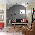 Vibrant 1Br Home In Reykjavik