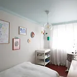 Bright Apartment Near City Center