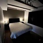 Newly Renovated City Haven