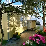 Historic Villa In Downtown Reykjavik