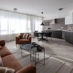 Lovely Modern 1-Bedroom Apartment, Free Parking