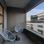 Sunny Central Reykjavik Apartment - Harbour View