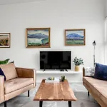 Nes Residence