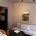 Rey Apartments