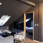 Rey Apartments
