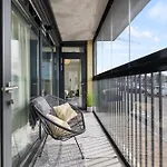 Specious 3Br & 2Ba Apartment With Ocean View - Free Parking