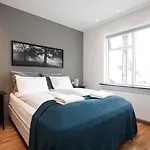 V54 Harbour Apartments