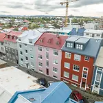 Charming Cottage In Downtown Reykjavik - Birta Rentals