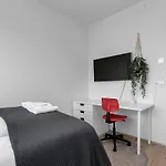 Spacious Luxury 3Br Apartment With 2 Bathrooms 1003