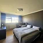 Apartment Near Reykjavik\'S Heart