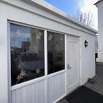 Downtown Sanctuary With Private Entrance