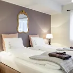 Freyja Guesthouse & Suites