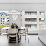 Harbour View 2Br & 2Ba City Center With Free Parking
