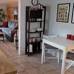 Charming Apartment In Old Town - Great Location