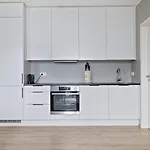 Cheerful Down Town Apartment