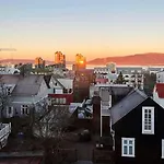 Penthouse Apartment In City Rvk With Unique View