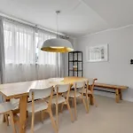 Modern Perfectly Located Apartment
