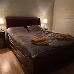 A Cozy Basement Apartment In Rvk Suburbs
