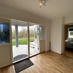 4-Room Spacious Condo W Patio