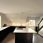 Spacious Nordic Home In Rvk