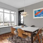 Sunny Reykjavik Apartment