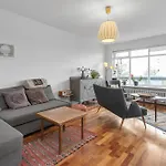 Sunny Reykjavik Apartment