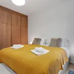 Premium Apartment Queen Downtown