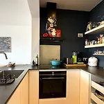 Charming Downtown Apartment