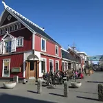 V54 Harbour Apartments