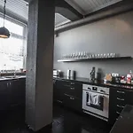 G-Unit Apartment