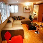 Home Luxury Apartments