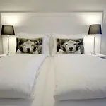 Om Apartments