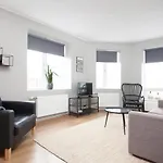 Tyr Apartments By Heimaleiga