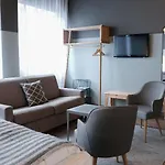 The Swan House Hotel By Ylma