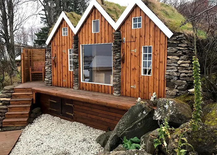 Iceland Sjf Villa, Hot Tub & Outdoor Sauna Amazing Mountains And City View Over Reykjavik