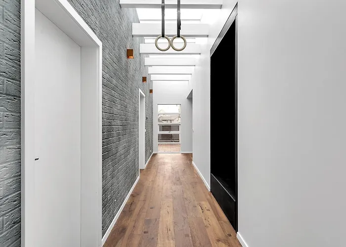 G5 - Penthouse Apartment