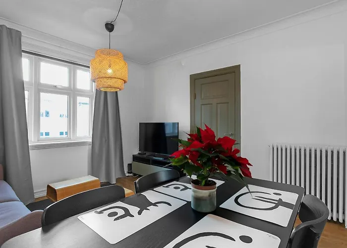 Sunny Reykjavik Apartment