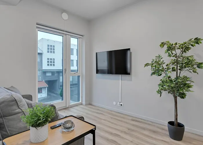 Sunny Central Apartment