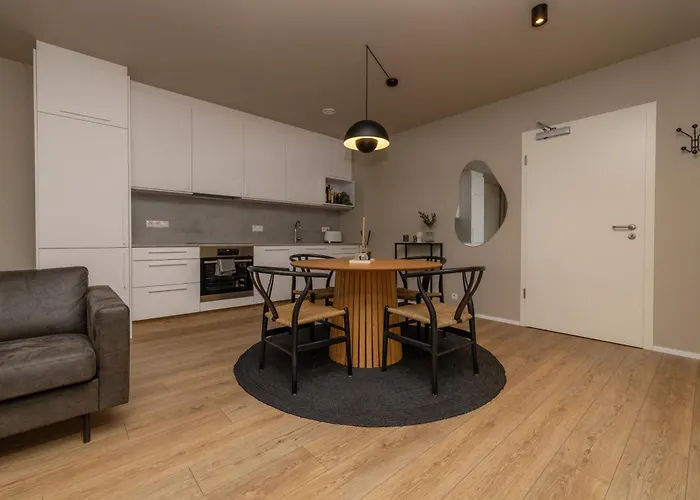 Modern Flat In Reykjavik, Ulfarsardalur