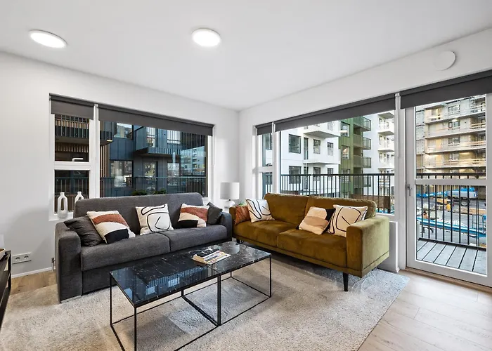 Unwind In Luxury Steps From Smaralind Mall