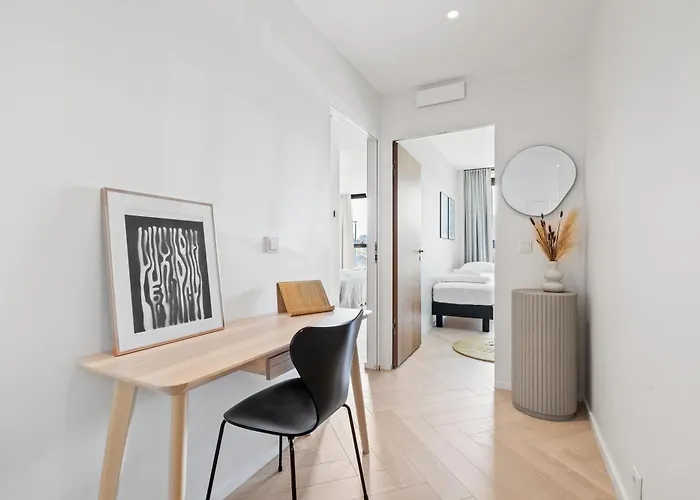 Specious 3Br & 2Ba Apartment With Ocean View - Free Parking