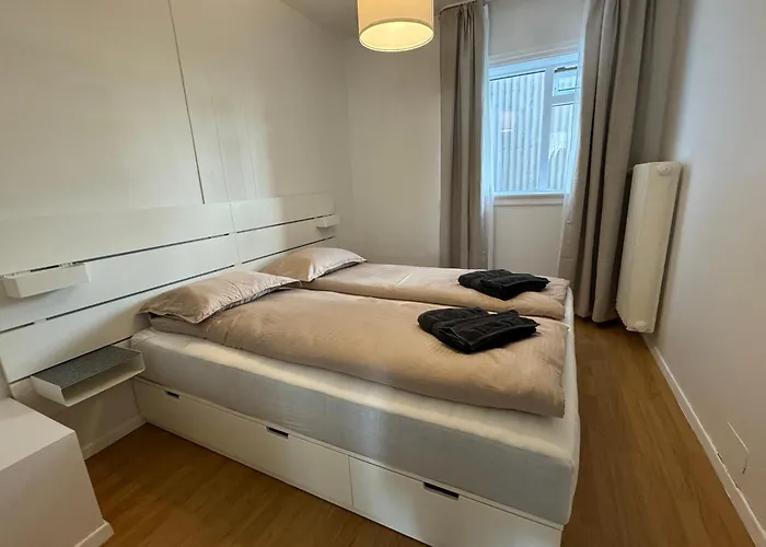 Central Pearl Apartment