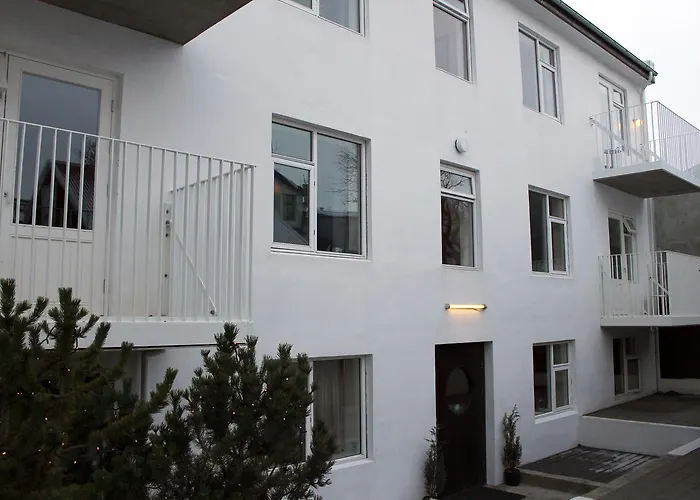Grettir Apartments