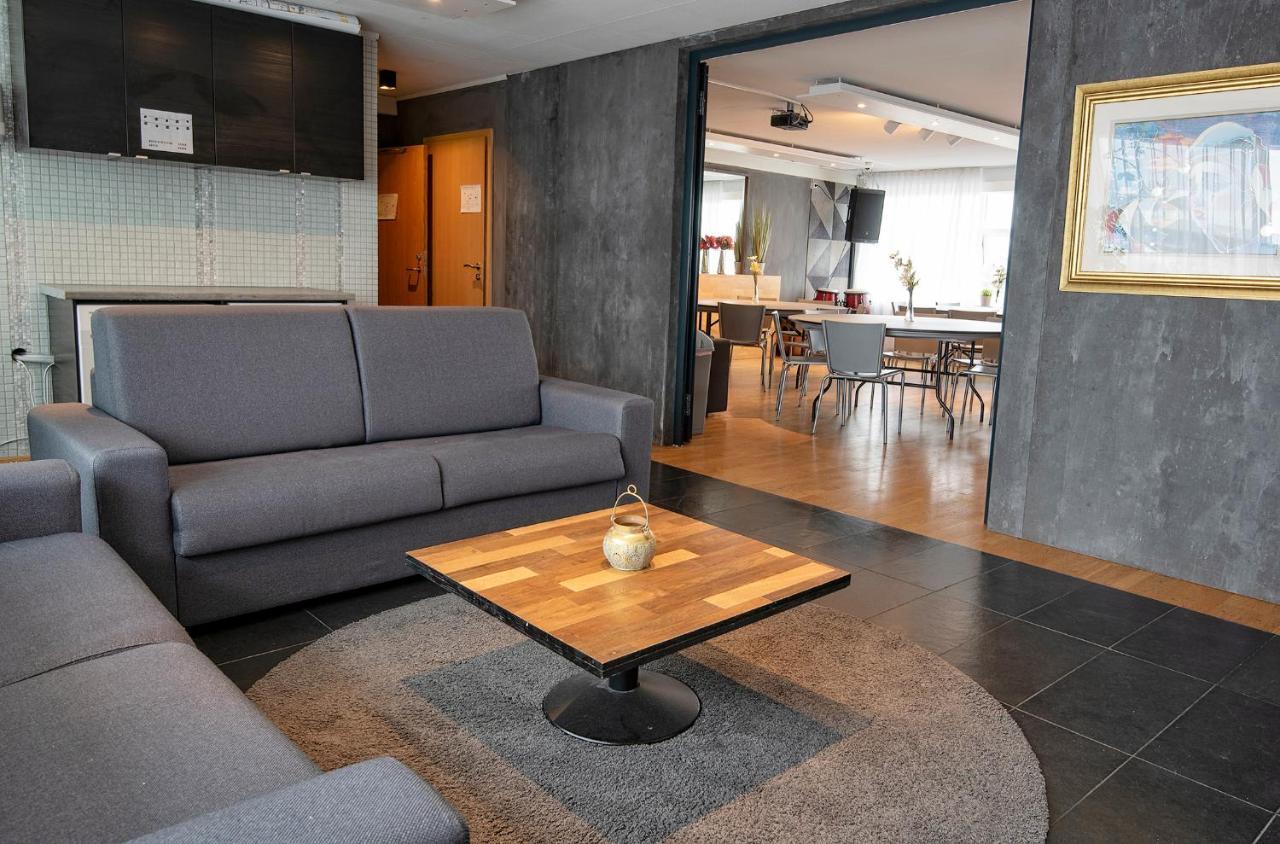 B14 * Reykjavík
