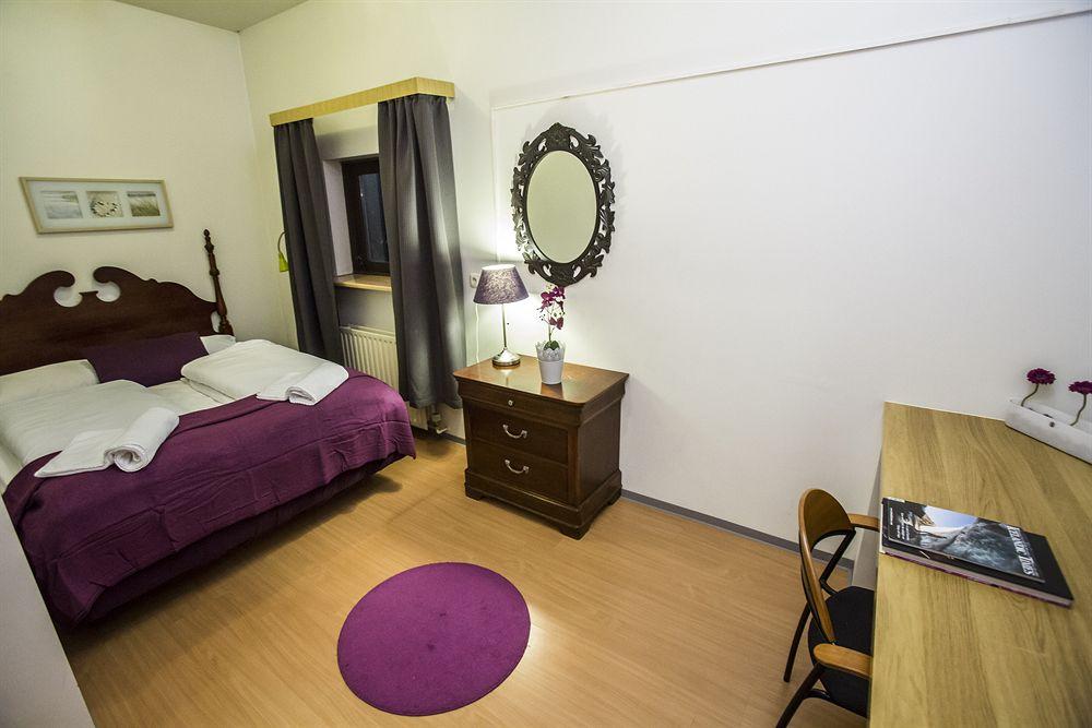 Hostel Capital-inn *