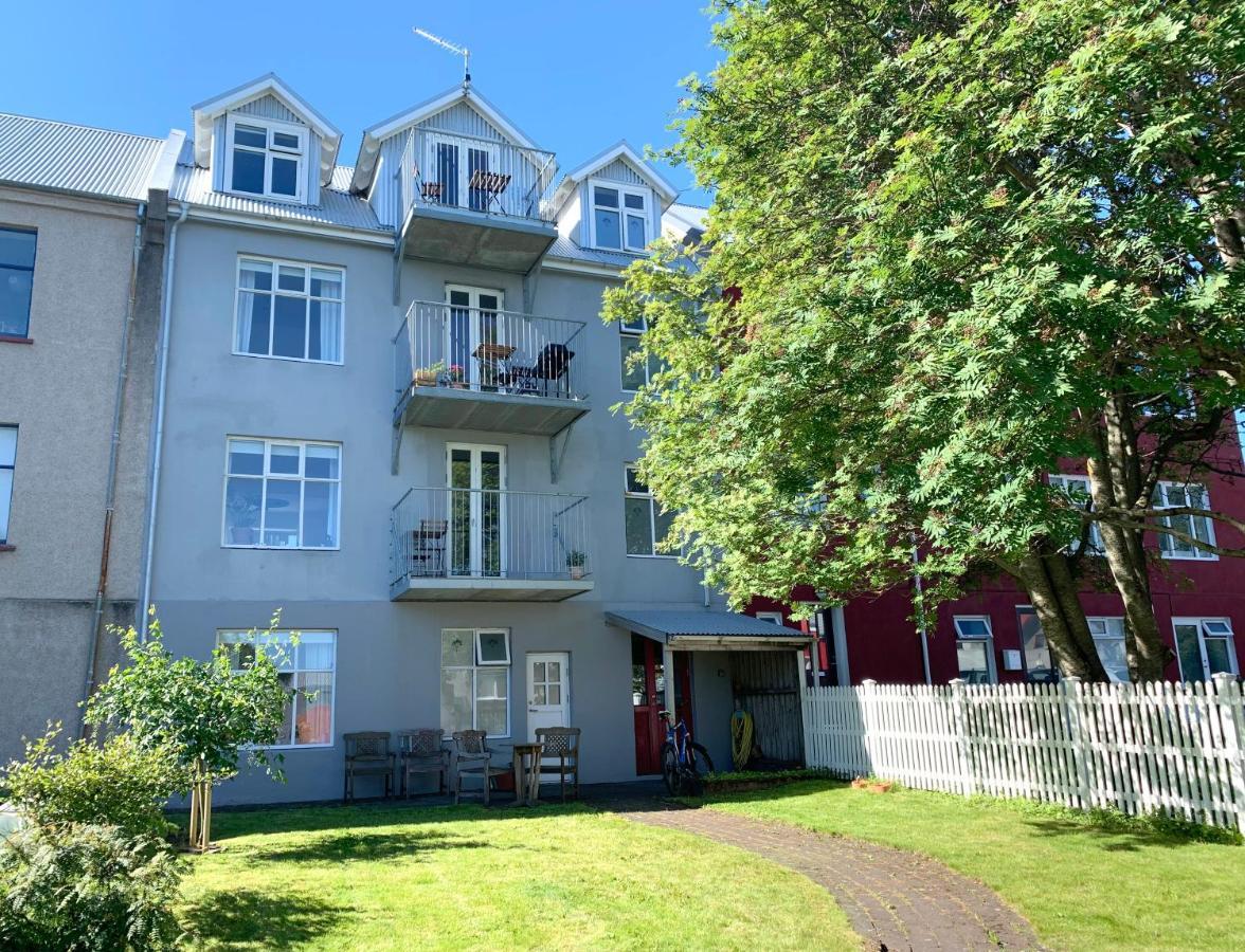 Nest * Reykjavik