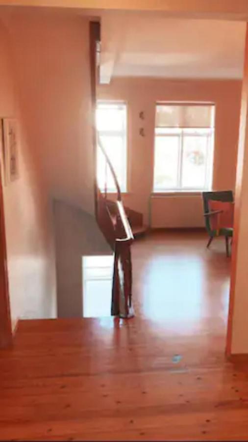 Central 4 Bedroom 3 Storey Apartment