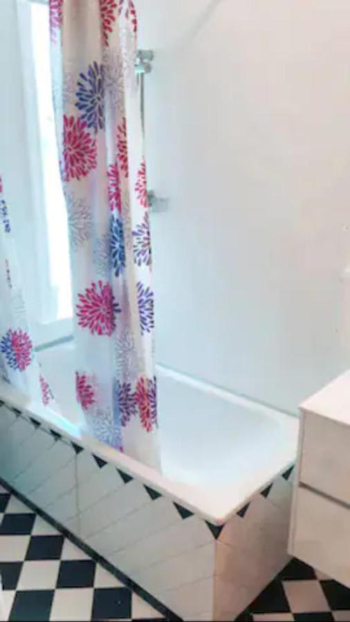 Central 4 Bedroom 3 Storey Apartment